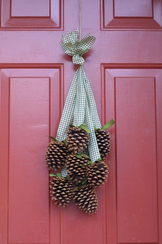 37 Creative DIY Pine Cone Decoration Ideas -DesignBump